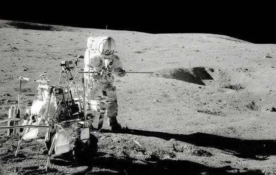 月球上发生的哪些事情,假如你生活在月球上