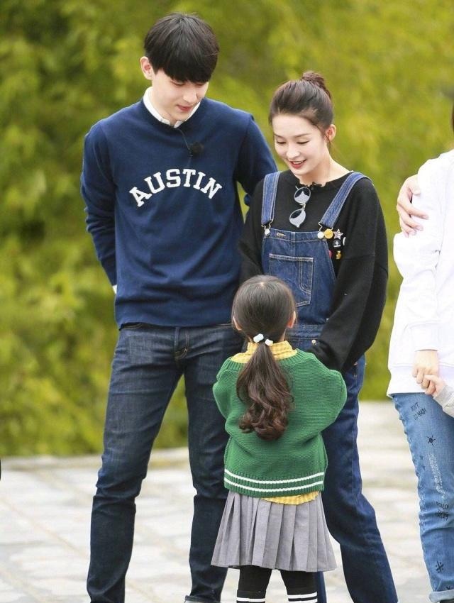 卓伟业务能力退步?曝邓伦李沁恋爱却连同框照也没有,秒被打脸!