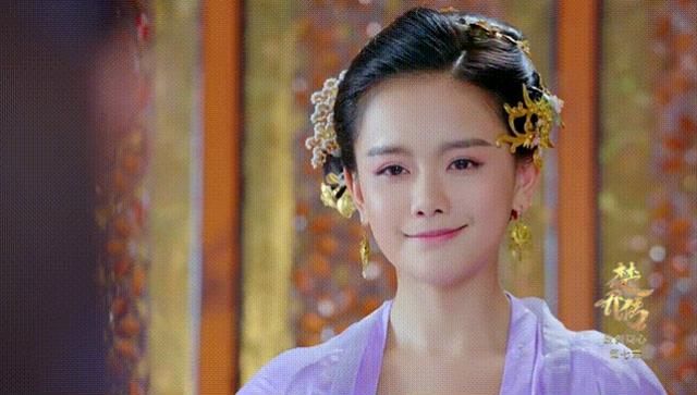 兰儿当年为救楚乔沦为军妓,后来竟是他把兰儿救出并送上龙床!