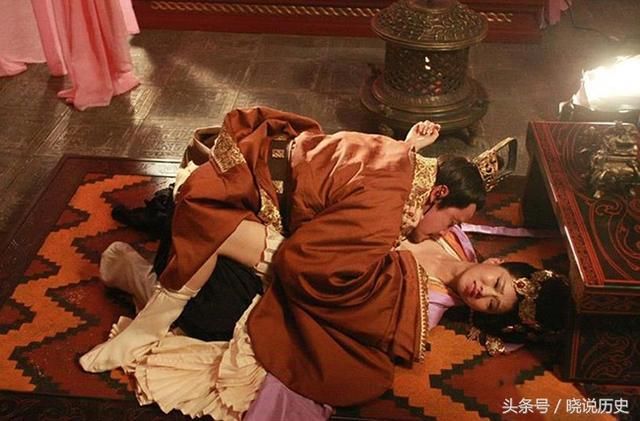 明世宗以求长生不老炼制丹药,却差点命死宫女之手是为何?