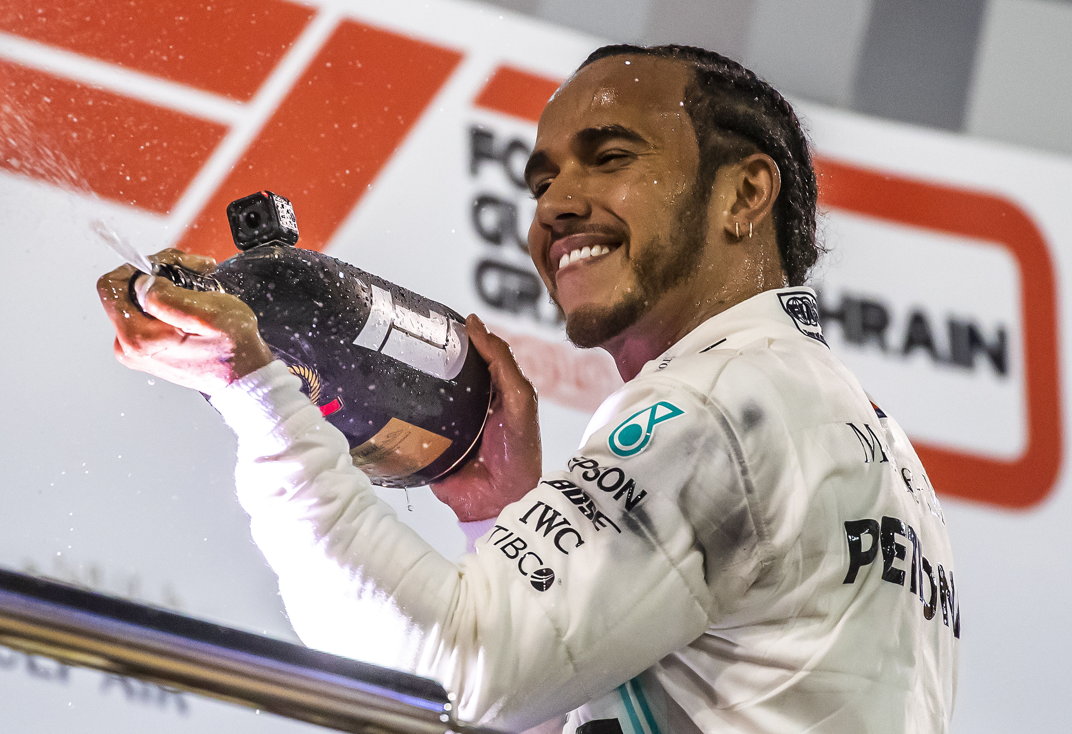 赛车--f1巴林大奖赛:汉密尔顿夺冠