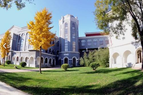 作为教会学校,潞河中学一直为培养教会服务人员为目的,但1926年,国民